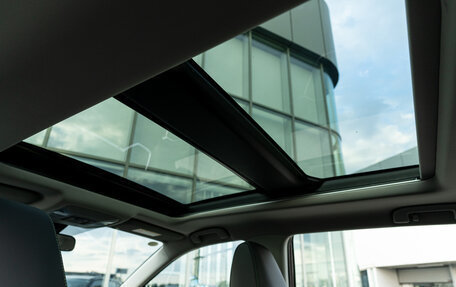 Toyota RAV4, 2025 год, 4 550 000 рублей, 30 фотография