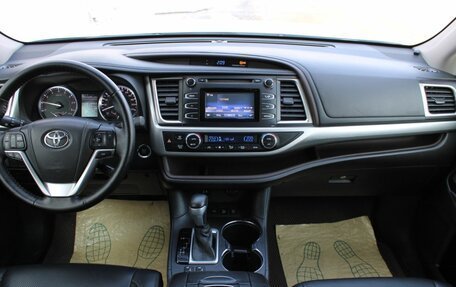 Toyota Highlander III, 2014 год, 2 760 000 рублей, 17 фотография