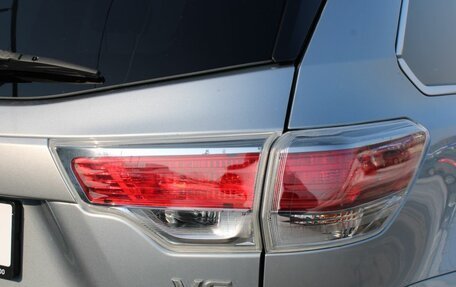 Toyota Highlander III, 2014 год, 2 760 000 рублей, 21 фотография