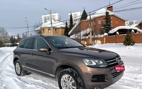 Volkswagen Touareg III, 2011 год, 2 390 000 рублей, 3 фотография