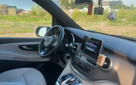 Mercedes-Benz V-Класс, 2018 год, 4 299 000 рублей, 10 фотография