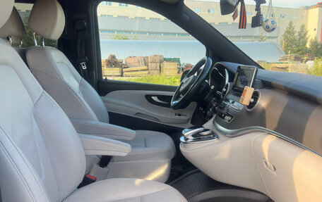 Mercedes-Benz V-Класс, 2018 год, 4 299 000 рублей, 12 фотография