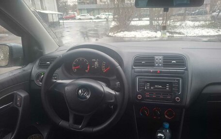 Volkswagen Polo VI (EU Market), 2019 год, 700 000 рублей, 2 фотография