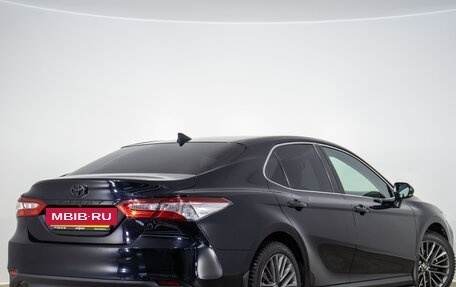 Toyota Camry, 2019 год, 2 649 000 рублей, 5 фотография