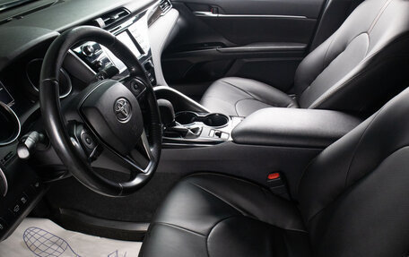 Toyota Camry, 2019 год, 2 649 000 рублей, 16 фотография