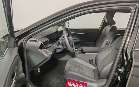 Toyota Camry, 2025 год, 4 990 000 рублей, 15 фотография