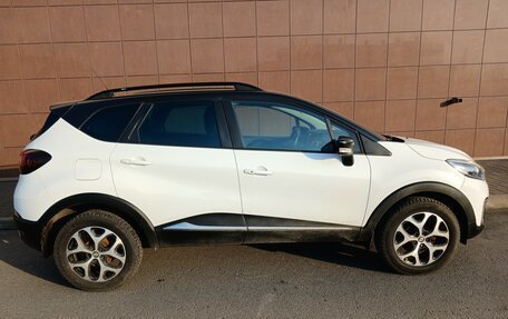 Renault Kaptur I рестайлинг, 2018 год, 895 000 рублей, 2 фотография