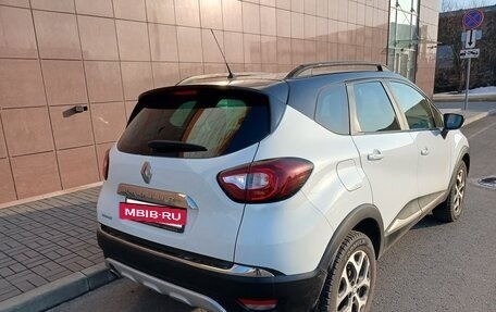 Renault Kaptur I рестайлинг, 2018 год, 895 000 рублей, 3 фотография