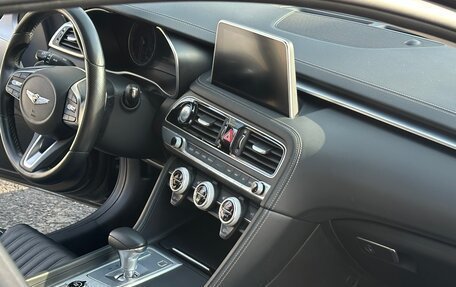 Genesis G70 I, 2018 год, 2 650 000 рублей, 19 фотография