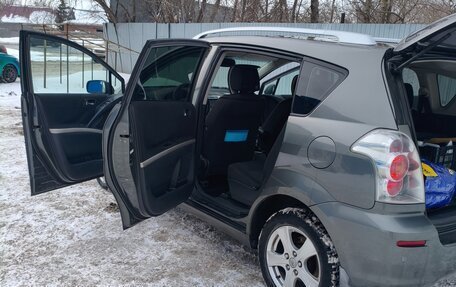 Toyota Corolla Verso I, 2006 год, 750 000 рублей, 13 фотография