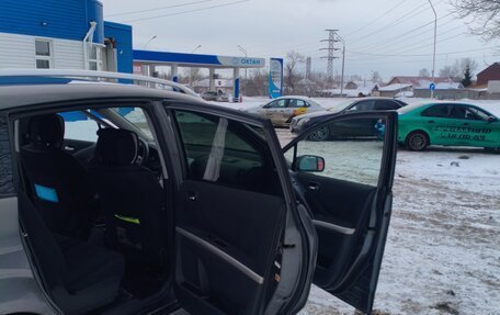 Toyota Corolla Verso I, 2006 год, 750 000 рублей, 14 фотография