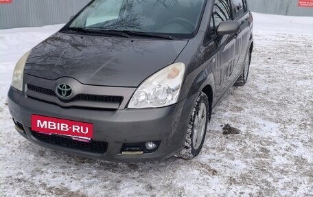 Toyota Corolla Verso I, 2006 год, 750 000 рублей, 10 фотография