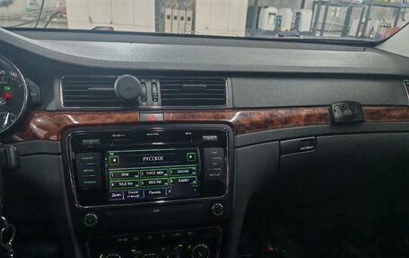 Skoda Superb III рестайлинг, 2012 год, 790 000 рублей, 8 фотография