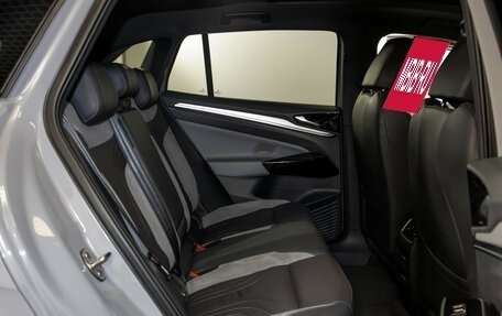 Volkswagen ID.4, 2023 год, 3 648 000 рублей, 8 фотография