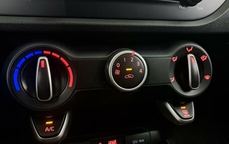 KIA Rio IV, 2017 год, 1 380 000 рублей, 12 фотография