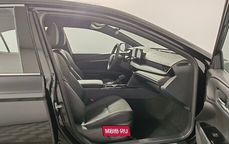 Toyota Camry, 2025 год, 4 990 000 рублей, 18 фотография