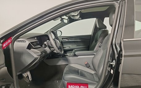 Toyota Camry, 2025 год, 5 550 000 рублей, 15 фотография