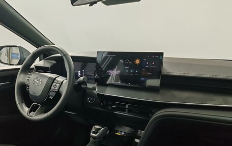 Toyota Camry, 2025 год, 4 990 000 рублей, 6 фотография