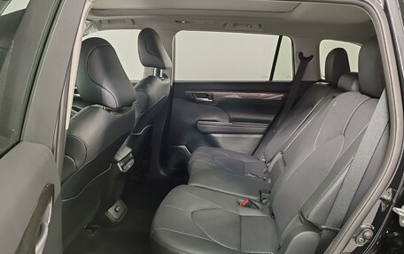 Toyota Highlander, 2025 год, 6 150 000 рублей, 10 фотография