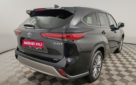 Toyota Highlander, 2025 год, 6 150 000 рублей, 5 фотография