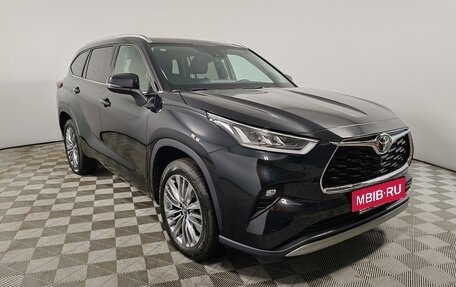Toyota Highlander, 2025 год, 6 150 000 рублей, 3 фотография