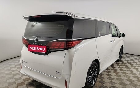Toyota Alphard, 2025 год, 15 900 000 рублей, 2 фотография
