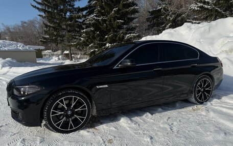 BMW 5 серия, 2013 год, 1 850 000 рублей, 2 фотография