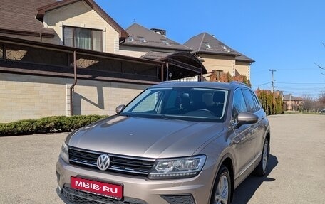 Volkswagen Tiguan II, 2017 год, 2 150 000 рублей, 1 фотография