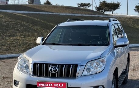 Toyota Land Cruiser Prado 150 рестайлинг 2, 2012 год, 2 300 000 рублей, 1 фотография