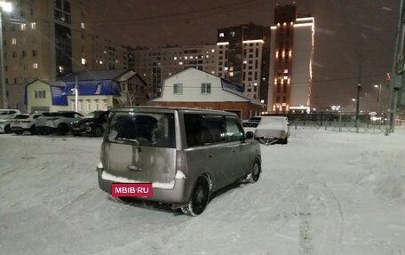 Toyota bB I рестайлинг, 2001 год, 415 000 рублей, 4 фотография