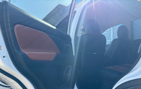 Mitsubishi Outlander III рестайлинг 3, 2019 год, 3 450 000 рублей, 8 фотография