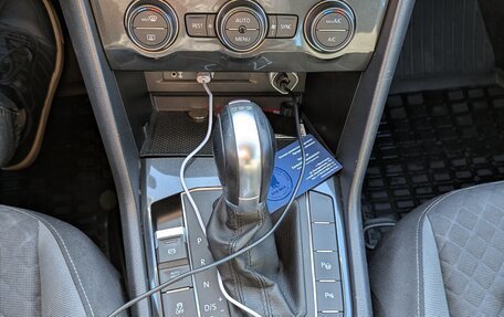 Volkswagen Tiguan II, 2017 год, 2 150 000 рублей, 12 фотография