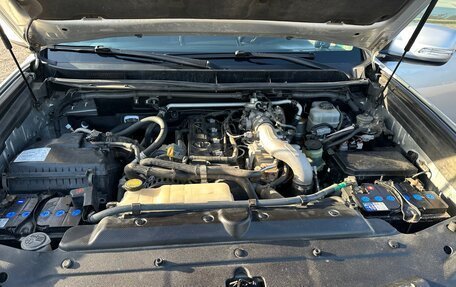 Toyota Land Cruiser Prado 150 рестайлинг 2, 2012 год, 2 300 000 рублей, 10 фотография