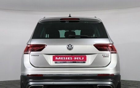 Volkswagen Tiguan II, 2017 год, 2 997 000 рублей, 6 фотография