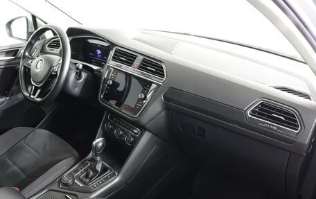 Volkswagen Tiguan II, 2017 год, 2 997 000 рублей, 10 фотография