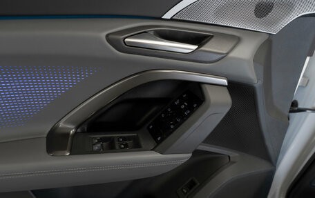 Audi Q5, 2025 год, 7 050 000 рублей, 15 фотография