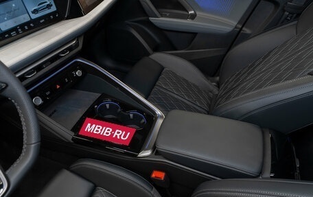 Audi Q5, 2025 год, 7 050 000 рублей, 17 фотография