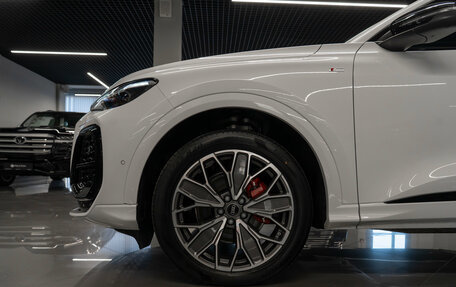 Audi Q5, 2025 год, 7 050 000 рублей, 29 фотография