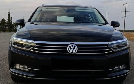 Volkswagen Passat B8 рестайлинг, 2019 год, 2 700 000 рублей, 1 фотография