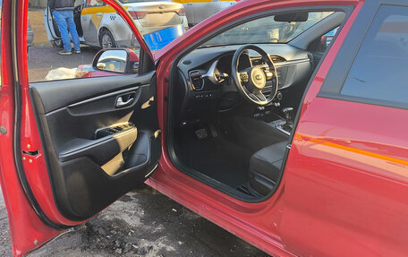 KIA Rio IV, 2020 год, 1 750 000 рублей, 4 фотография