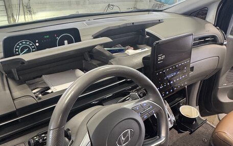 Hyundai Staria, 2022 год, 4 850 000 рублей, 29 фотография