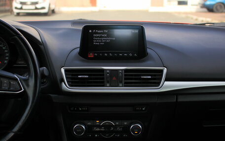 Mazda 3, 2018 год, 1 600 000 рублей, 8 фотография