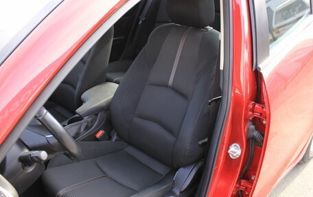 Mazda 3, 2018 год, 1 600 000 рублей, 23 фотография