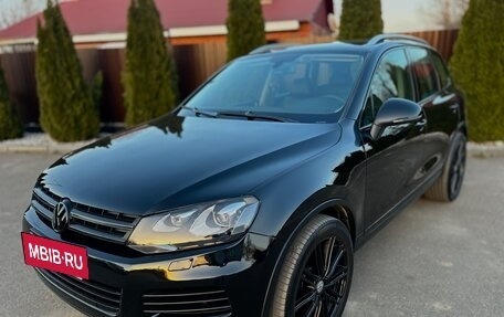 Volkswagen Touareg III, 2011 год, 2 000 000 рублей, 4 фотография