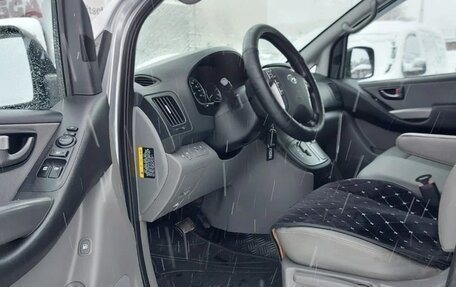 Hyundai Grand Starex Grand Starex I рестайлинг 2, 2017 год, 2 900 000 рублей, 15 фотография
