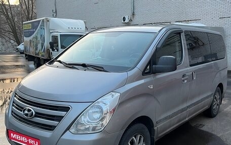 Hyundai Grand Starex Grand Starex I рестайлинг 2, 2017 год, 2 900 000 рублей, 9 фотография