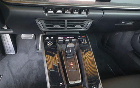 Porsche 911, 2025 год, 26 670 354 рублей, 21 фотография