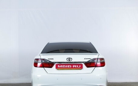 Toyota Camry, 2015 год, 1 799 000 рублей, 14 фотография