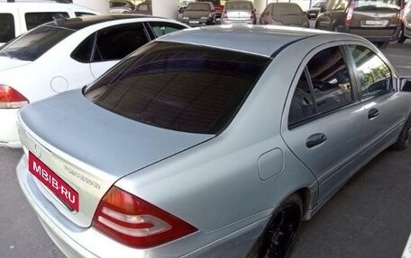 Mercedes-Benz C-Класс, 2006 год, 450 000 рублей, 4 фотография