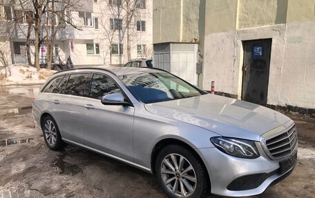 Mercedes-Benz E-Класс, 2018 год, 2 830 000 рублей, 4 фотография